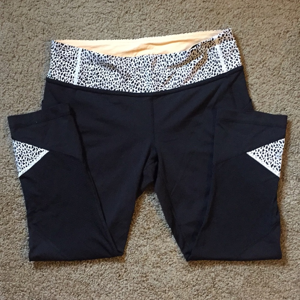 EUC lululemon athletica Crop Leggings